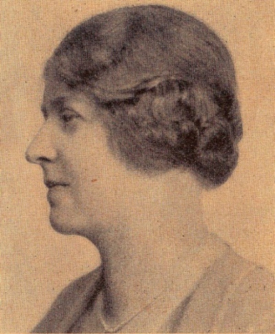 Dorothea Bate, 1932