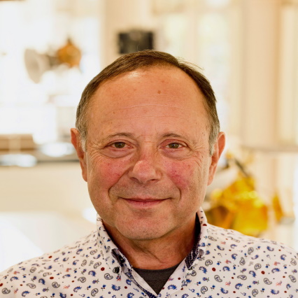 Professor Mihály Horányi, University of Colorado, USA