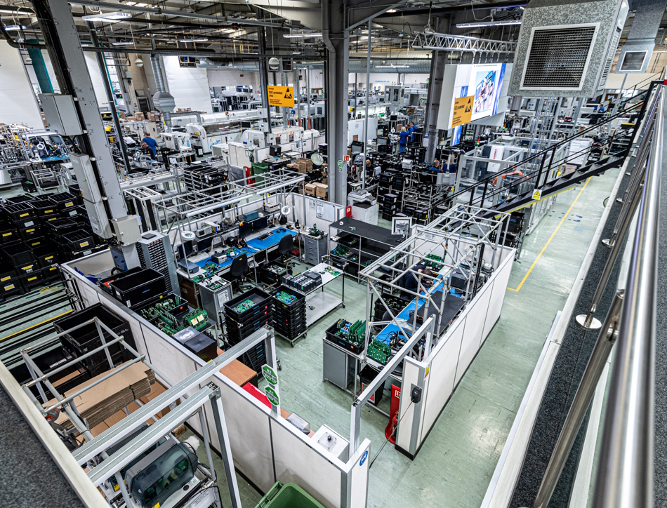 Digital tools and resource consumption principles were used to develop Siemens G120X production line.