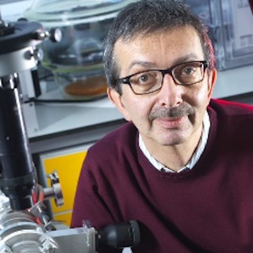 Professor Alexander Tzalenchuk