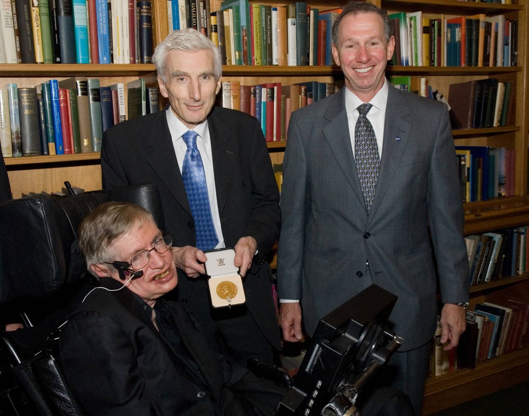 Professor Stephen Hawking, then President of the Royal Society Martin Rees and NASA Administrator Micheal Griffin