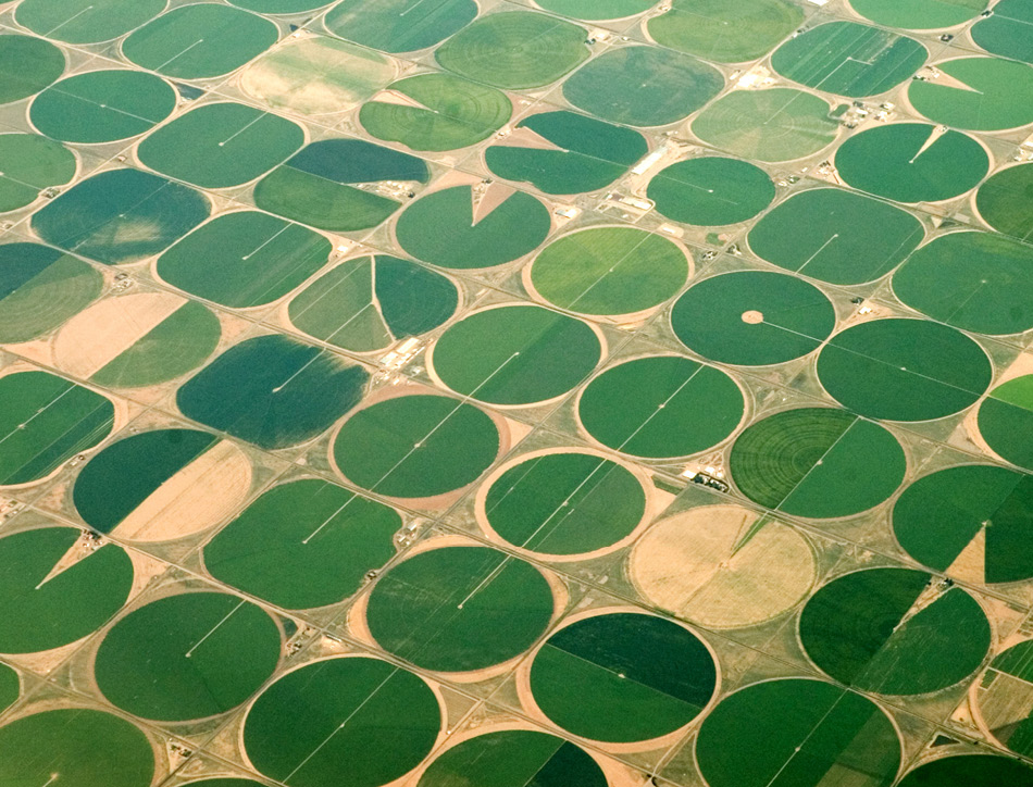 Circular irrigation. Copyright Kris Hanke